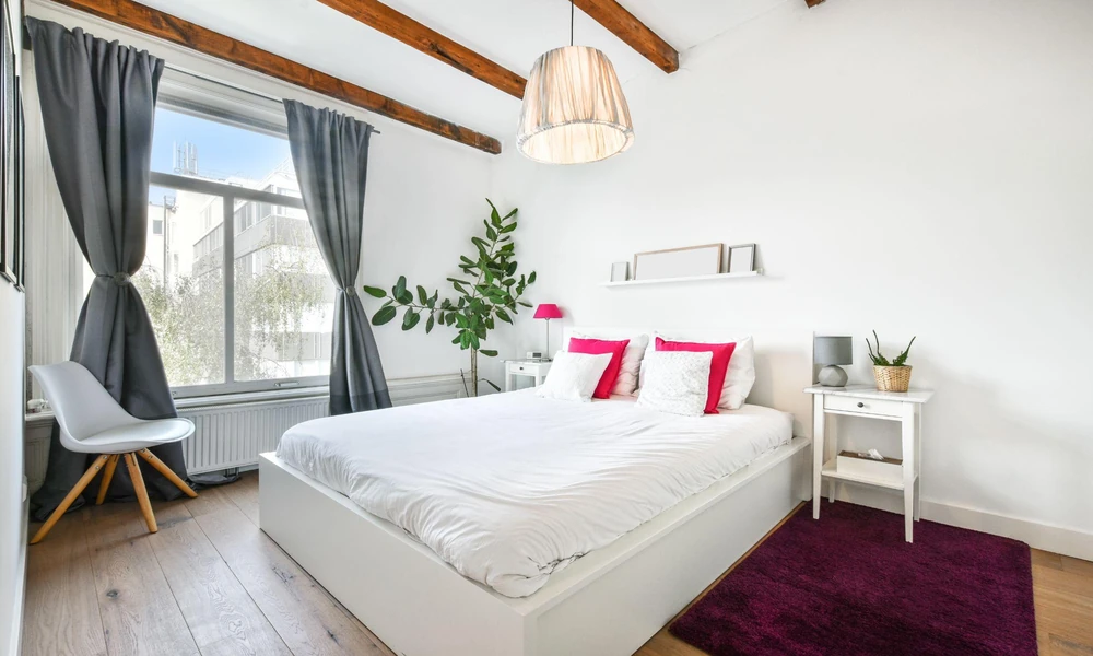 A Beginner’s Guide to Choosing a Single Bed That Actually Works